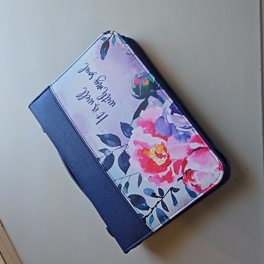 Bible Cover, White Dove Designs, It is well with my soul saying with flowers